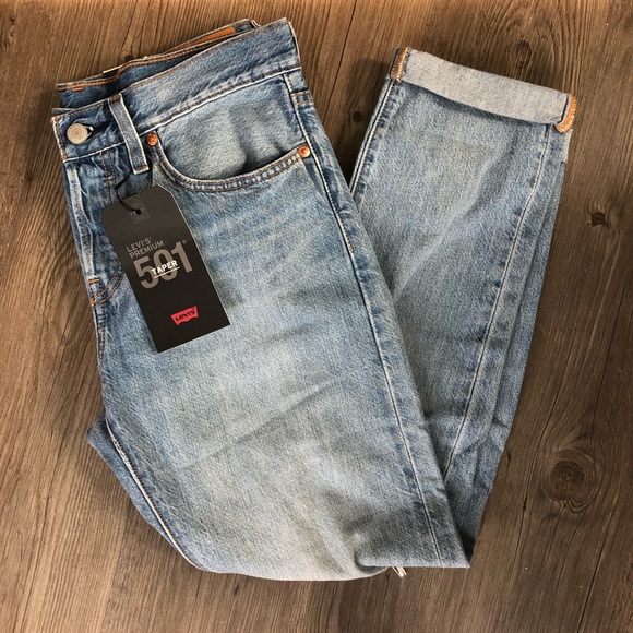 NWT Levi’s 501 Taper Light Wash Distressed Jeans - Picture 3 of 6